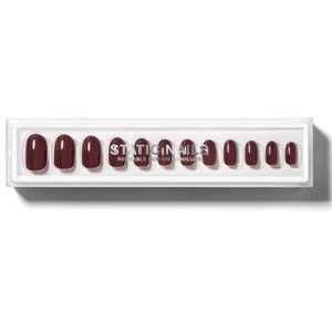 Static Nails Venomous Round Pop On Manicure